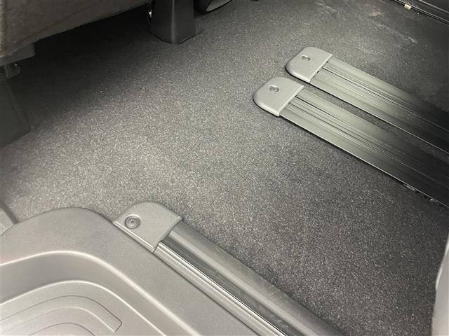 デリカD:5 シャモニー アイドリングS イモビ 衝突被害軽減装置 1オーナー Bluetoothオーディオ レーンキープ 助手席エアバッグ オートライト 地デジTV 電動リアゲート 4WD USB接続 シートH LED(25枚目)