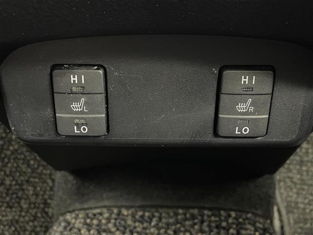 シエンタ ハイブリッドG クエロ ★純正7インチメモリナビ(NSCO-W66)・バックカメラ・Bluetooth/FM/AM/CD/AUX/SD・ワンセグテレビ★ETC★両側パワースライド 車線逸脱防止 ブルートゥース 盗難防止(15枚目)