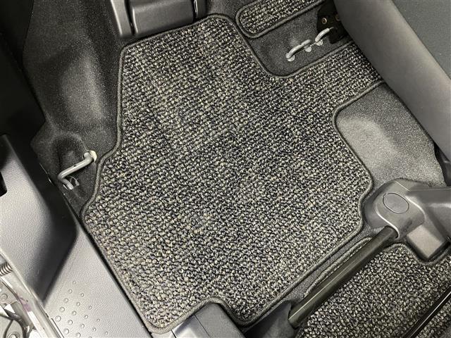 シエンタ ハイブリッドG クエロ ★純正7インチメモリナビ(NSCO-W66)・バックカメラ・Bluetooth/FM/AM/CD/AUX/SD・ワンセグテレビ★ETC★両側パワースライド 車線逸脱防止 ブルートゥース 盗難防止(25枚目)