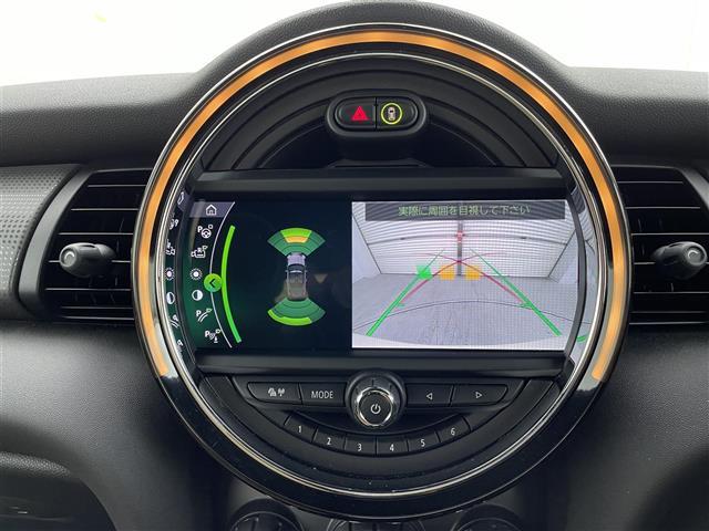 ＭＩＮＩ クーパー　コンバーチブル　ＬＥＤライト　Ｂカメラ　Ｂｌｕｅｔｏｏｔｈ　ＨＤＤナビ　インテリジェントＳ　ターボ　前席シートヒーター　横滑り防止　ＡＡＣ　オートライト　スマートキー　パーキングアシスト　キーレスエントリー　ＵＳＢ（5枚目）