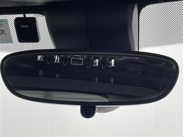ＭＩＮＩ クーパー　コンバーチブル　ＬＥＤライト　Ｂカメラ　Ｂｌｕｅｔｏｏｔｈ　ＨＤＤナビ　インテリジェントＳ　ターボ　前席シートヒーター　横滑り防止　ＡＡＣ　オートライト　スマートキー　パーキングアシスト　キーレスエントリー　ＵＳＢ（8枚目）