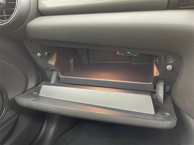 ＭＩＮＩ クーパー　コンバーチブル　ＬＥＤライト　Ｂカメラ　Ｂｌｕｅｔｏｏｔｈ　ＨＤＤナビ　インテリジェントＳ　ターボ　前席シートヒーター　横滑り防止　ＡＡＣ　オートライト　スマートキー　パーキングアシスト　キーレスエントリー　ＵＳＢ（21枚目）