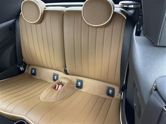 ＭＩＮＩ クーパー　コンバーチブル　ＬＥＤライト　Ｂカメラ　Ｂｌｕｅｔｏｏｔｈ　ＨＤＤナビ　インテリジェントＳ　ターボ　前席シートヒーター　横滑り防止　ＡＡＣ　オートライト　スマートキー　パーキングアシスト　キーレスエントリー　ＵＳＢ（22枚目）