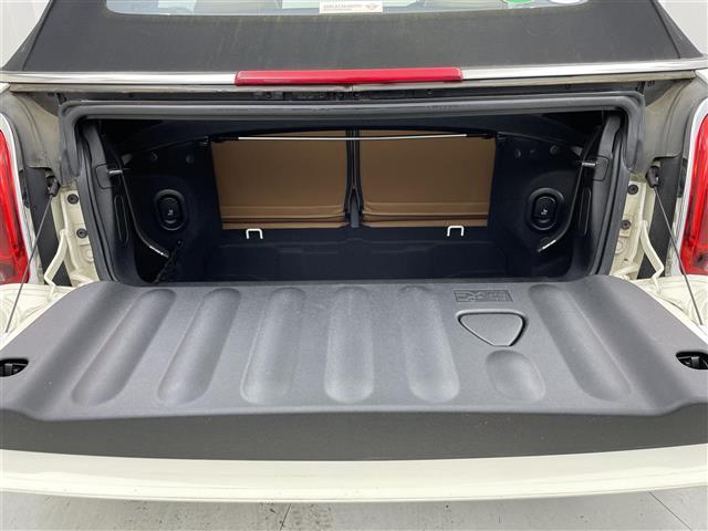 ＭＩＮＩ クーパー　コンバーチブル　ＬＥＤライト　Ｂカメラ　Ｂｌｕｅｔｏｏｔｈ　ＨＤＤナビ　インテリジェントＳ　ターボ　前席シートヒーター　横滑り防止　ＡＡＣ　オートライト　スマートキー　パーキングアシスト　キーレスエントリー　ＵＳＢ（25枚目）