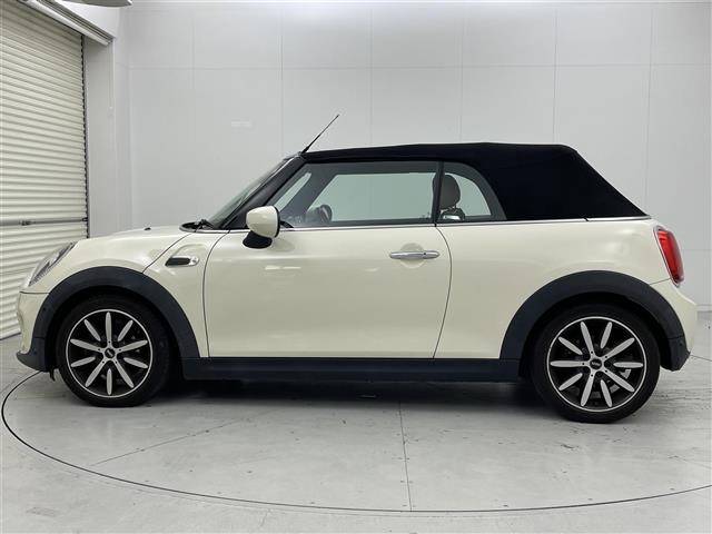 ＭＩＮＩ クーパー　コンバーチブル　ＬＥＤライト　Ｂカメラ　Ｂｌｕｅｔｏｏｔｈ　ＨＤＤナビ　インテリジェントＳ　ターボ　前席シートヒーター　横滑り防止　ＡＡＣ　オートライト　スマートキー　パーキングアシスト　キーレスエントリー　ＵＳＢ（31枚目）