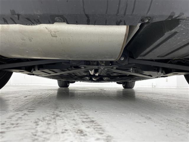 ＭＩＮＩ クーパー　コンバーチブル　ＬＥＤライト　Ｂカメラ　Ｂｌｕｅｔｏｏｔｈ　ＨＤＤナビ　インテリジェントＳ　ターボ　前席シートヒーター　横滑り防止　ＡＡＣ　オートライト　スマートキー　パーキングアシスト　キーレスエントリー　ＵＳＢ（40枚目）