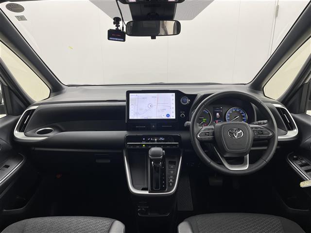 ノア ハイブリッドＳ－Ｇ　両電動ドア　衝突回避ブレーキ　ＡＣＣ　ダブルエアコン　車線逸脱警報装置　ＡＨＢ　ＢＬＵＥＴＯＯＴＨ　ＵＳＢ接続　イモビ　バックガイドモニター　横滑り防止装置　記録簿　ソナー　ＬＥＤヘッドライト　ＴＶ（2枚目）