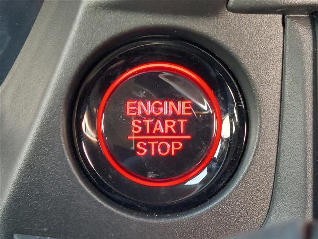 WR-V Z+ ブラックスタイル オートクルーズコントロール クリアランスソナー レーンアシスト LEDヘッドランプ フルセグ BT 盗難防止システム 衝突被害軽減システム USB スマートキー オートライト リアカメラ(10枚目)