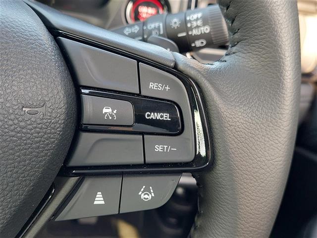 WR-V Z+ ブラックスタイル オートクルーズコントロール クリアランスソナー レーンアシスト LEDヘッドランプ フルセグ BT 盗難防止システム 衝突被害軽減システム USB スマートキー オートライト リアカメラ(14枚目)