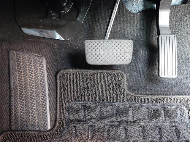 WR-V Z+ ブラックスタイル オートクルーズコントロール クリアランスソナー レーンアシスト LEDヘッドランプ フルセグ BT 盗難防止システム 衝突被害軽減システム USB スマートキー オートライト リアカメラ(21枚目)