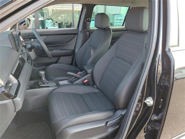 WR-V Z+ ブラックスタイル オートクルーズコントロール クリアランスソナー レーンアシスト LEDヘッドランプ フルセグ BT 盗難防止システム 衝突被害軽減システム USB スマートキー オートライト リアカメラ(26枚目)