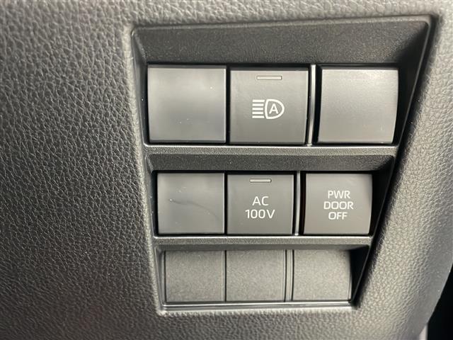 ノア ハイブリッドＳ－Ｚ　ＡＨＢ　横滑り防止機能　エアバッグ　アイドリングストップ　地デジ　オートライト　両側自動ドア　ダブルエアコン　スマートエントリー　ＬＥＤランプ　バックモニター　ＥＴＣ２．０　メモリナビ　３列シート（13枚目）