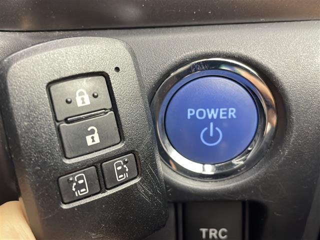 エスクァイア ハイブリッドＧｉプレミアムパッケジブラックテーラード　車線逸脱警報装置　誤発進抑制機能　Ｂｌｕｅｔｏｏｔｈオーディオ　ドライブレコーダ　オートハイビーム　エアロ　前後ソナー　ＥＴＣ２．０　Ｂカメラ　スマートキー　ナビ＆ＴＶ　イモビライザー　オートライト（4枚目）