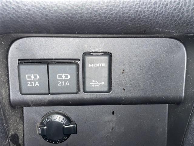 エスクァイア ハイブリッドＧｉプレミアムパッケジブラックテーラード　車線逸脱警報装置　誤発進抑制機能　Ｂｌｕｅｔｏｏｔｈオーディオ　ドライブレコーダ　オートハイビーム　エアロ　前後ソナー　ＥＴＣ２．０　Ｂカメラ　スマートキー　ナビ＆ＴＶ　イモビライザー　オートライト（15枚目）