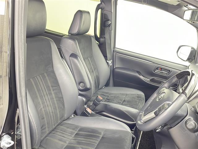 エスクァイア ハイブリッドＧｉプレミアムパッケジブラックテーラード　車線逸脱警報装置　誤発進抑制機能　Ｂｌｕｅｔｏｏｔｈオーディオ　ドライブレコーダ　オートハイビーム　エアロ　前後ソナー　ＥＴＣ２．０　Ｂカメラ　スマートキー　ナビ＆ＴＶ　イモビライザー　オートライト（19枚目）