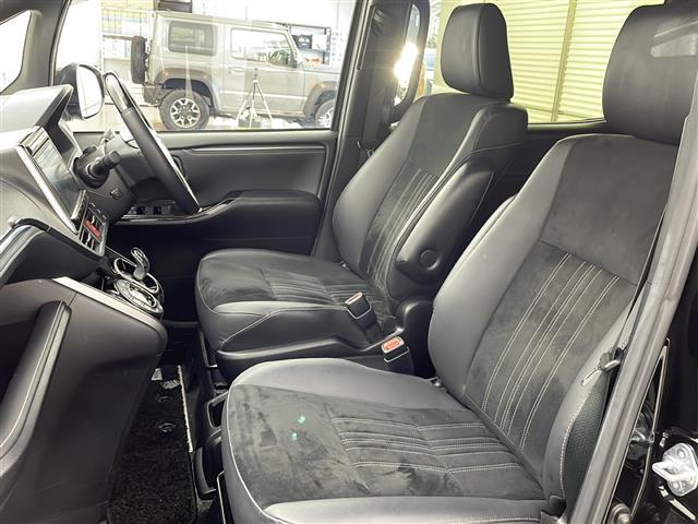 エスクァイア ハイブリッドＧｉプレミアムパッケジブラックテーラード　車線逸脱警報装置　誤発進抑制機能　Ｂｌｕｅｔｏｏｔｈオーディオ　ドライブレコーダ　オートハイビーム　エアロ　前後ソナー　ＥＴＣ２．０　Ｂカメラ　スマートキー　ナビ＆ＴＶ　イモビライザー　オートライト（21枚目）