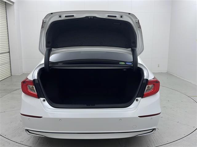 アコード EX ACC ミュージックプレイヤー接続可 カーテンエアバッグ イモビ 追突軽減ブレーキ オートエアコン LEDヘッドライト パワ-シ-ト 皮シート 横滑り防止装置 地デジフルセグ スマキー シートヒーター(22枚目)