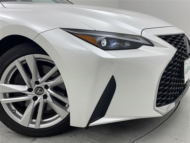 ＩＳ ＩＳ３００ｈ　地デジフルセグ　Ａライト　ソナー　ＵＳＢ　パワ－シ－ト　ＬＫＡ　オ－トエアコン　ＥＴＣ２．０　盗難防止システム　メモリナビ　横滑り防止　エアバッグ　ナビＴＶ　パワーウィンドウ　キーレス　ＡＢＳ　ＡＵＸ（26枚目）