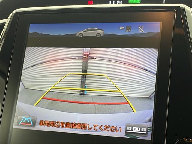 プリウス Ａツーリングセレクション　１１．６インチ純正メーカーオプションメモリナビ　ビルトインＥＴＣ　ドライブレコーダー　ヘッドアップディスプレイ　パーキングアシスト　ブラインドスポットモニター　ドアバイザー　前後クリアランスソナー（3枚目）