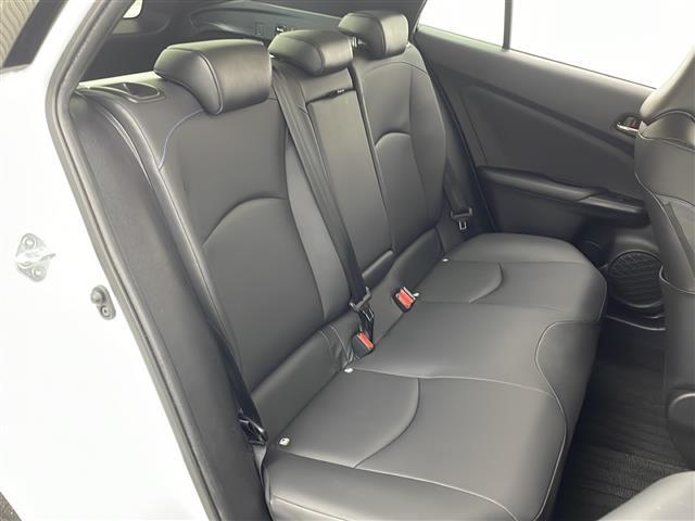 プリウス Ａツーリングセレクション　１１．６インチ純正メーカーオプションメモリナビ　ビルトインＥＴＣ　ドライブレコーダー　ヘッドアップディスプレイ　パーキングアシスト　ブラインドスポットモニター　ドアバイザー　前後クリアランスソナー（9枚目）