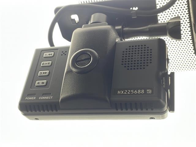 プリウス Ａツーリングセレクション　１１．６インチ純正メーカーオプションメモリナビ　ビルトインＥＴＣ　ドライブレコーダー　ヘッドアップディスプレイ　パーキングアシスト　ブラインドスポットモニター　ドアバイザー　前後クリアランスソナー（11枚目）