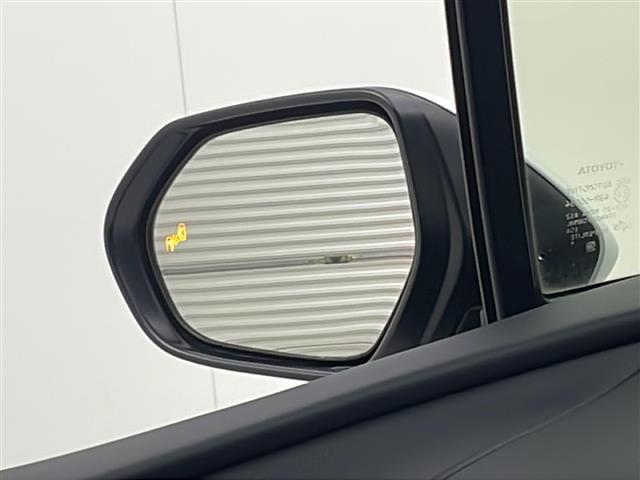 プリウス Ａツーリングセレクション　１１．６インチ純正メーカーオプションメモリナビ　ビルトインＥＴＣ　ドライブレコーダー　ヘッドアップディスプレイ　パーキングアシスト　ブラインドスポットモニター　ドアバイザー　前後クリアランスソナー（12枚目）