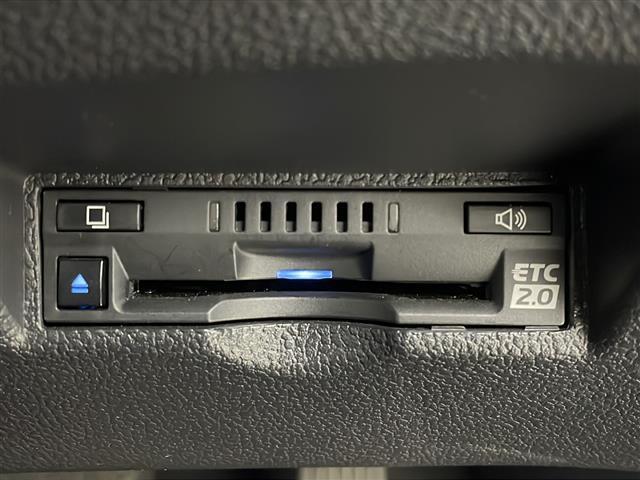 プリウス Ａツーリングセレクション　１１．６インチ純正メーカーオプションメモリナビ　ビルトインＥＴＣ　ドライブレコーダー　ヘッドアップディスプレイ　パーキングアシスト　ブラインドスポットモニター　ドアバイザー　前後クリアランスソナー（19枚目）