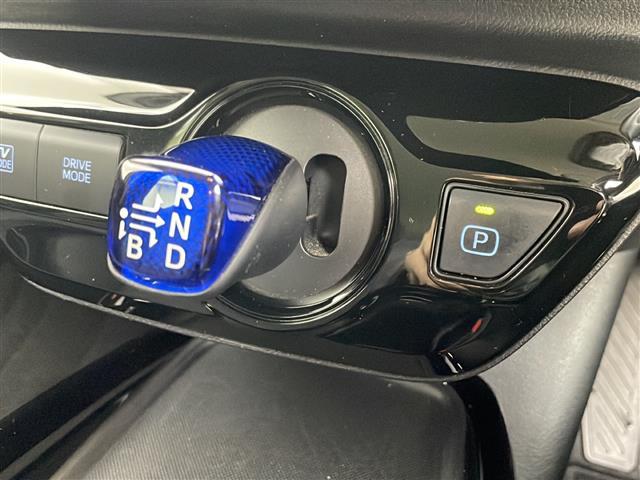 プリウス Ａツーリングセレクション　１１．６インチ純正メーカーオプションメモリナビ　ビルトインＥＴＣ　ドライブレコーダー　ヘッドアップディスプレイ　パーキングアシスト　ブラインドスポットモニター　ドアバイザー　前後クリアランスソナー（23枚目）