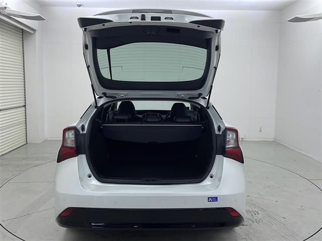 プリウス Ａツーリングセレクション　１１．６インチ純正メーカーオプションメモリナビ　ビルトインＥＴＣ　ドライブレコーダー　ヘッドアップディスプレイ　パーキングアシスト　ブラインドスポットモニター　ドアバイザー　前後クリアランスソナー（24枚目）