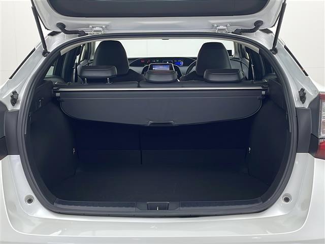 プリウス Ａツーリングセレクション　１１．６インチ純正メーカーオプションメモリナビ　ビルトインＥＴＣ　ドライブレコーダー　ヘッドアップディスプレイ　パーキングアシスト　ブラインドスポットモニター　ドアバイザー　前後クリアランスソナー（25枚目）