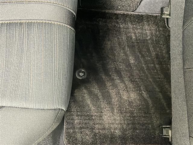 クラウンハイブリッド アスリートＳ　純正メーカーオプションメモリナビ　フルセグテレビ　バックカメラ　前方ドライブレコーダー　前席パワーシート　ステアリングヒーター　ビルトインＥＴＣ　純正１７インチＡＷ　スマートキー　シ－トヒ－タ－　ＰＷ（36枚目）