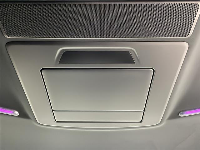 ヴェルファイアハイブリッド エグゼクティブラウンジZ 電動Rゲート TSS レザーシート 横滑り防止機能 ETC2.0 AC100V電源 フルセグTV 3列シート エアバッグ メモリーナビ LEDヘッドランプ エアコン 4WD スマートキー オットマン(12枚目)