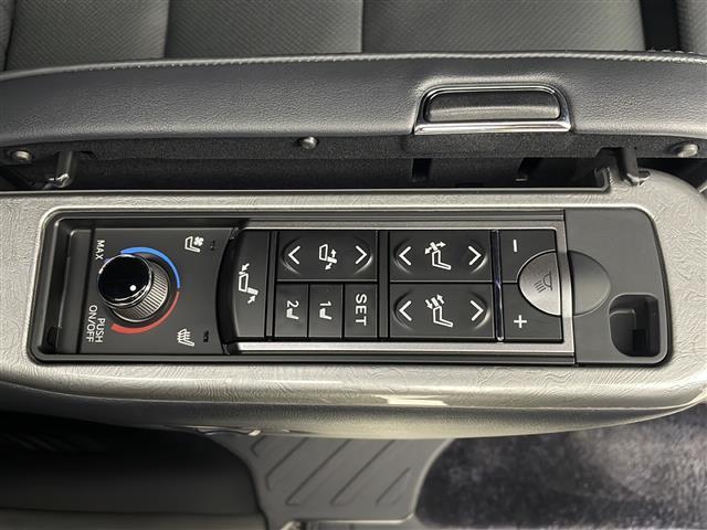 ヴェルファイアハイブリッド エグゼクティブラウンジZ 電動Rゲート TSS レザーシート 横滑り防止機能 ETC2.0 AC100V電源 フルセグTV 3列シート エアバッグ メモリーナビ LEDヘッドランプ エアコン 4WD スマートキー オットマン(28枚目)