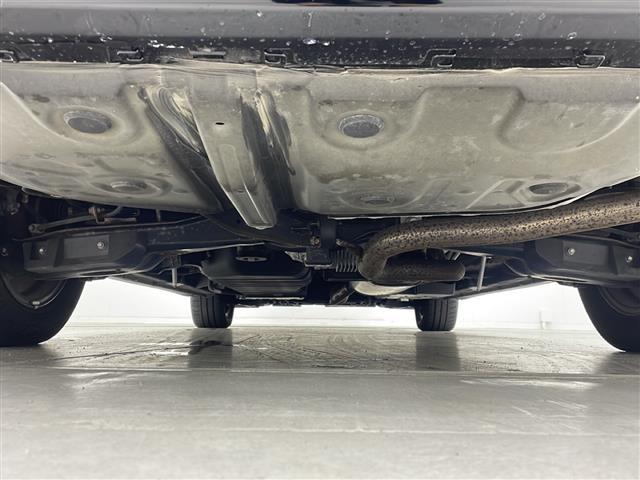 ヴェルファイアハイブリッド エグゼクティブラウンジZ 電動Rゲート TSS レザーシート 横滑り防止機能 ETC2.0 AC100V電源 フルセグTV 3列シート エアバッグ メモリーナビ LEDヘッドランプ エアコン 4WD スマートキー オットマン(43枚目)