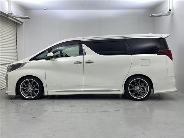 アルファード 2.5S タイプゴールド 衝突軽減システム 電動Rゲート ABS 両側オートスライドドア LEDライト クリアランスソナー アイドリングストップ エアバッグ キーレス ドラレコ 3列シート BT リアオートエアコン 4WD(31枚目)