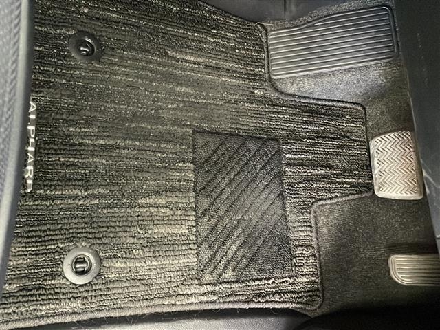 アルファードハイブリッド SR レーンキープアシスト コーナーソナー BTオーディオ ETC2.0 エアコン 100V充電 地デジ オートライト 両電動ドア 電動シート LEDライト キーレス ドラレコ メモリナビ 盗難防止 4WD(20枚目)