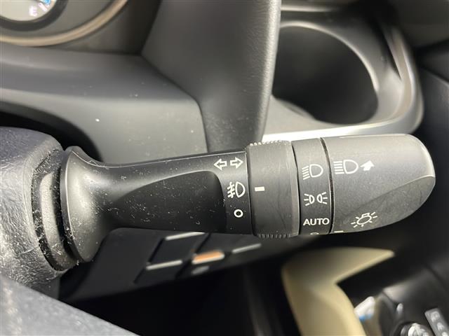 アルファード 2.5G 運転席パワーシート リアオートエアコン LEDヘッドライト 横滑り防止機能 ABS 盗難防止装置 地デジ エアコン ナビTV オートクルーズコントロール Bluetooth キーレス オートライト(9枚目)