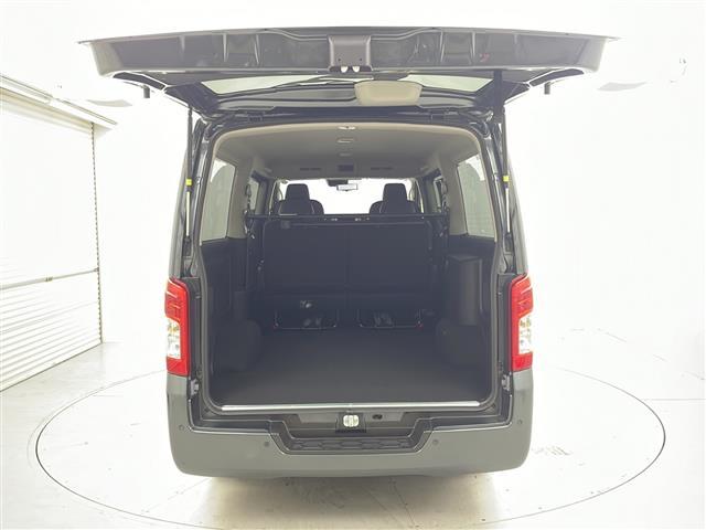 キャラバン ロンググランドプレミアムＧＸ　寒冷地仕様／片側パワースライドドア／インテリジェントアラウンドビューモニター／ＬＥＤヘッドライト／全方位安全運転支援システム／インテリジェントルームミラー／ハイビームアシスト／車線逸脱警報／標識検知（28枚目）