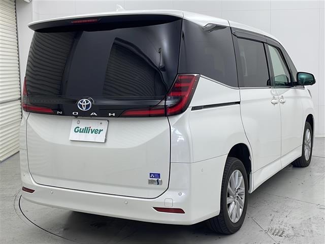 ノア ハイブリッドＺ　パワーバックドア　ＥＴＣ２．０　ＢＴ　スマートキー　両側パワースライドドア　盗難防止装置　ＡＣ１００Ｖ電源　４ＷＤ　ＤＶＤ再生　フルセグＴＶ　メモリーナビ　アラウンドビューモニター　オートハイビーム（34枚目）