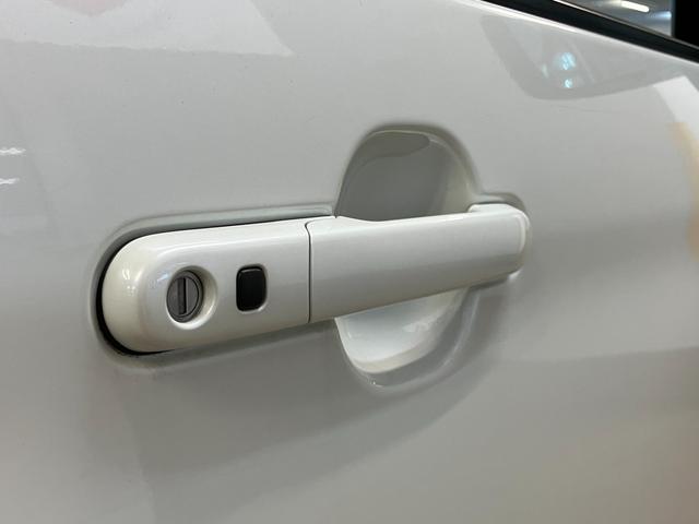 ソリオ BLACK&WHITEII-DJE 3型 バックカメラ オートライト スライドドア プッシュスタート シートヒーター オートエアコン ETC ワンオーナー 衝突被害軽減システム アイドリングストップ 横滑り防止機能 衝突安全ボディ AW15(31枚目)