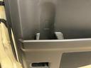 こんなところにもドリンクホルダーが!純正で付いていると車内にマッチしてます!新たに購入する必要が無いのも嬉しいですね!