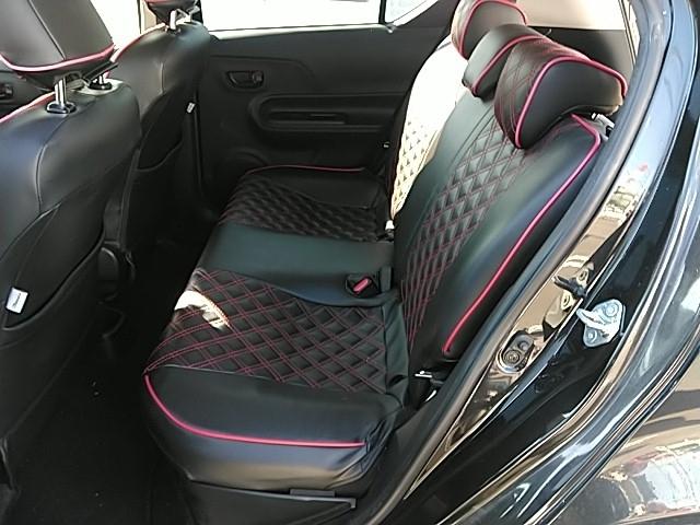 アクア Ｓ　ワンオーナー　キーレス　フルセグ　ナビ＆ＴＶ　１５アルミホイール　エアバッグ　オートマ　フル装備　助手席エアバッグ　ＥＴＣ　バックカメラ　スマートキー（13枚目）