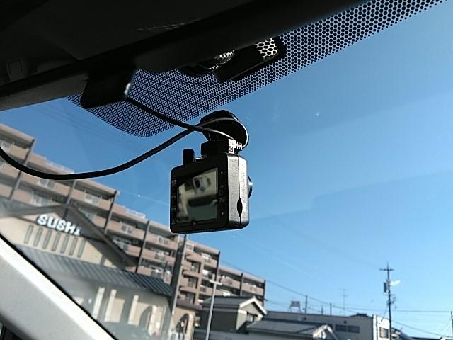 アクア Ｓ　ワンオーナー　キーレス　フルセグ　ナビ＆ＴＶ　１５アルミホイール　エアバッグ　オートマ　フル装備　助手席エアバッグ　ＥＴＣ　バックカメラ　スマートキー（23枚目）