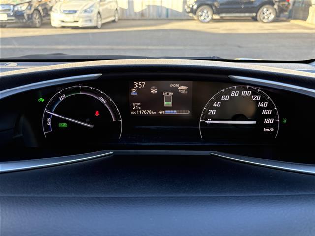 シエンタ ハイブリッドＧ　トヨタセーフティセンス　ＴＲＤエアロ　スマートキー　プッシュスタート　両側パワースライドドア　純正ナビ　バックカメラ　ＬＥＤヘッドライト　フォグライト　オートライト　純正１５インチＡＷ　Ｂトゥース（9枚目）