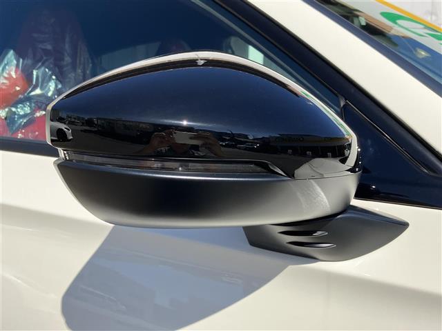 シビック タイプＲ　登録済未使用車　ホンダセンシング　ＨｏｎｄａＣＯＮＮＥＣＴディスプレイ（ナビ／フルセグ／ＢＴ／ＵＳＢ／ＡｐｐｌｅＣａｒＰｌａｙ／ＡｎｄｒｏｉｄＡｕｔｏ）　バックカメラ　オートブレーキホールド　ＬＫＡ（11枚目）