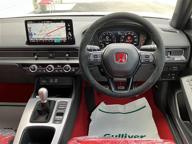 シビック タイプＲ　登録済未使用車　ホンダセンシング　ＨｏｎｄａＣＯＮＮＥＣＴディスプレイ（ナビ／フルセグ／ＢＴ／ＵＳＢ／ＡｐｐｌｅＣａｒＰｌａｙ／ＡｎｄｒｏｉｄＡｕｔｏ）　バックカメラ　オートブレーキホールド　ＬＫＡ（15枚目）