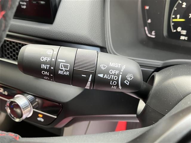 シビック タイプＲ　登録済未使用車　ホンダセンシング　ＨｏｎｄａＣＯＮＮＥＣＴディスプレイ（ナビ／フルセグ／ＢＴ／ＵＳＢ／ＡｐｐｌｅＣａｒＰｌａｙ／ＡｎｄｒｏｉｄＡｕｔｏ）　バックカメラ　オートブレーキホールド　ＬＫＡ（21枚目）