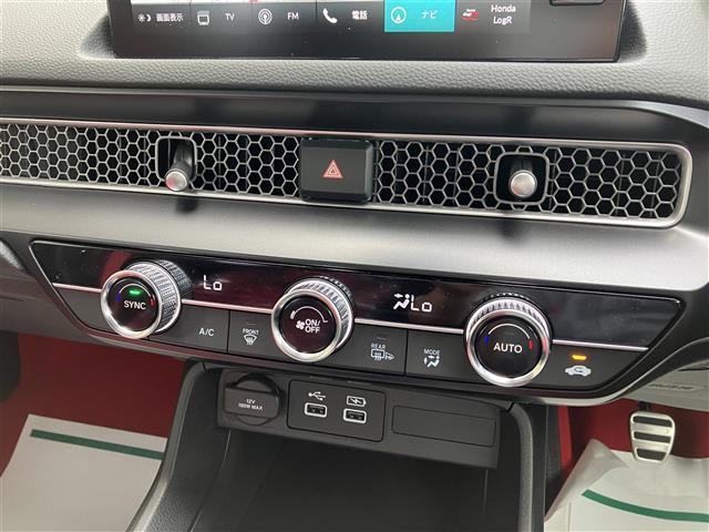 シビック タイプＲ　登録済未使用車　ホンダセンシング　ＨｏｎｄａＣＯＮＮＥＣＴディスプレイ（ナビ／フルセグ／ＢＴ／ＵＳＢ／ＡｐｐｌｅＣａｒＰｌａｙ／ＡｎｄｒｏｉｄＡｕｔｏ）　バックカメラ　オートブレーキホールド　ＬＫＡ（26枚目）