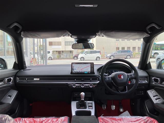 シビック タイプＲ　登録済未使用車　ホンダセンシング　ＨｏｎｄａＣＯＮＮＥＣＴディスプレイ（ナビ／フルセグ／ＢＴ／ＵＳＢ／ＡｐｐｌｅＣａｒＰｌａｙ／ＡｎｄｒｏｉｄＡｕｔｏ）　バックカメラ　オートブレーキホールド　ＬＫＡ（42枚目）