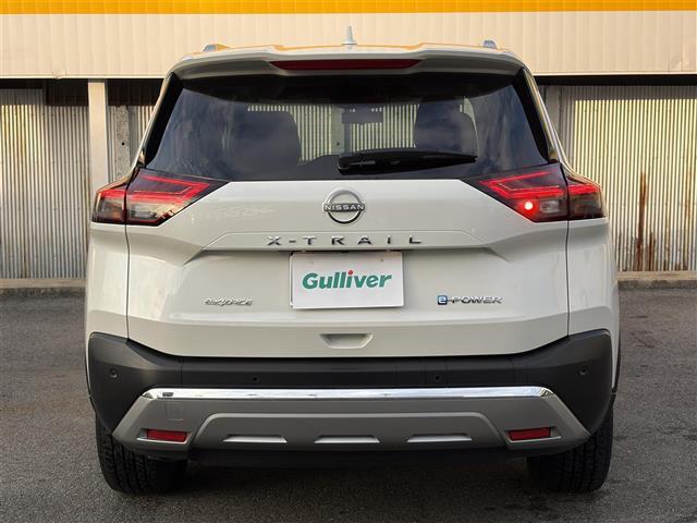 エクストレイル G e-4ORCE BOSEサウンド プロパイロット プロパイロットパーキング 黒革シート 全席シートヒーター 前席パワーシート パワーバックドア 純正メーカーナビ アラウンドビューモニター デジタルインナーミラー PS(5枚目)